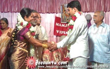 VIPINDAS MANJUSHA wedding ceremony